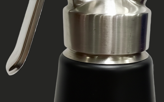 ergonomic handle design of stainless steel cream whipper for comfortable grip